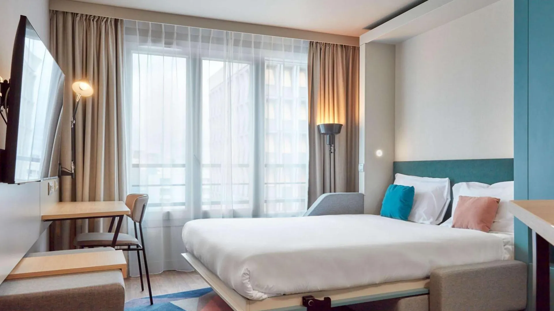 Adagio Nation Aparthotel 4*
