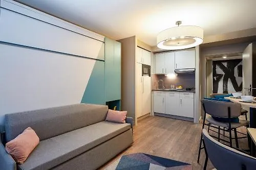 Adagio Nation Aparthotel 4*
