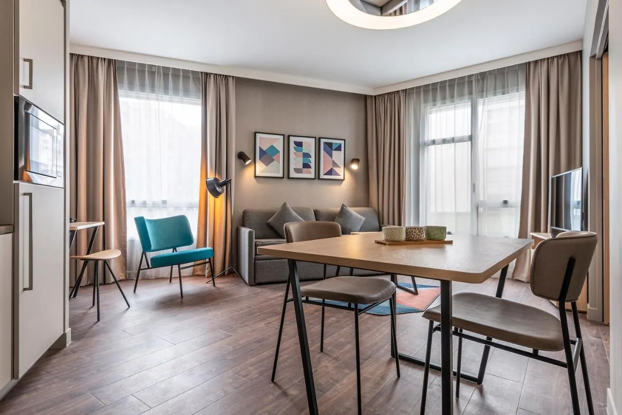 Adagio Nation Aparthotel 4*